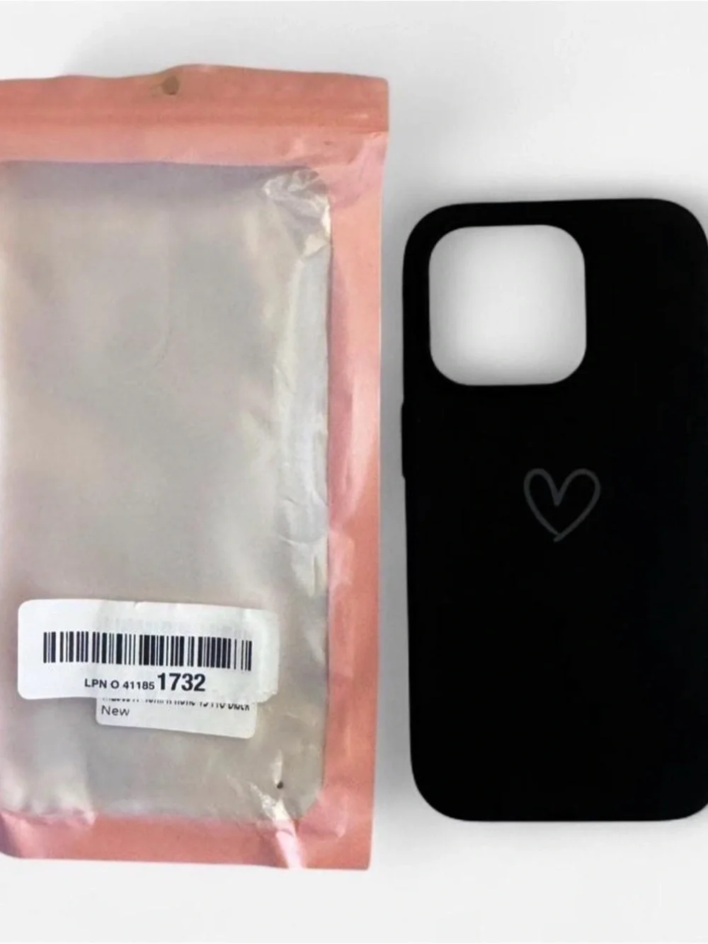 Black Heart Silicone Phone Case - iPhone 15 pro